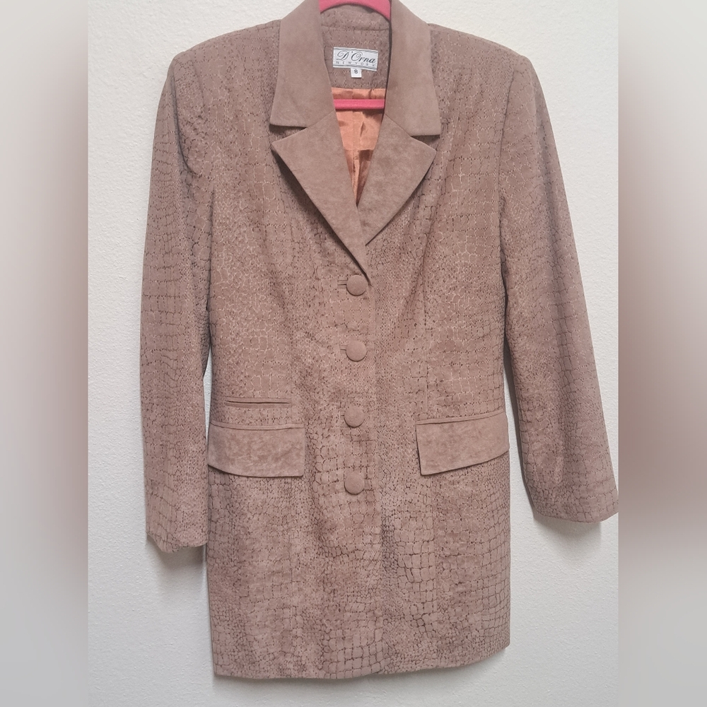 D'Ora New York Womens Size 8 Croc Embossed Faux Suede Long Blazer Jacket Tan - Picture 1 of 11
